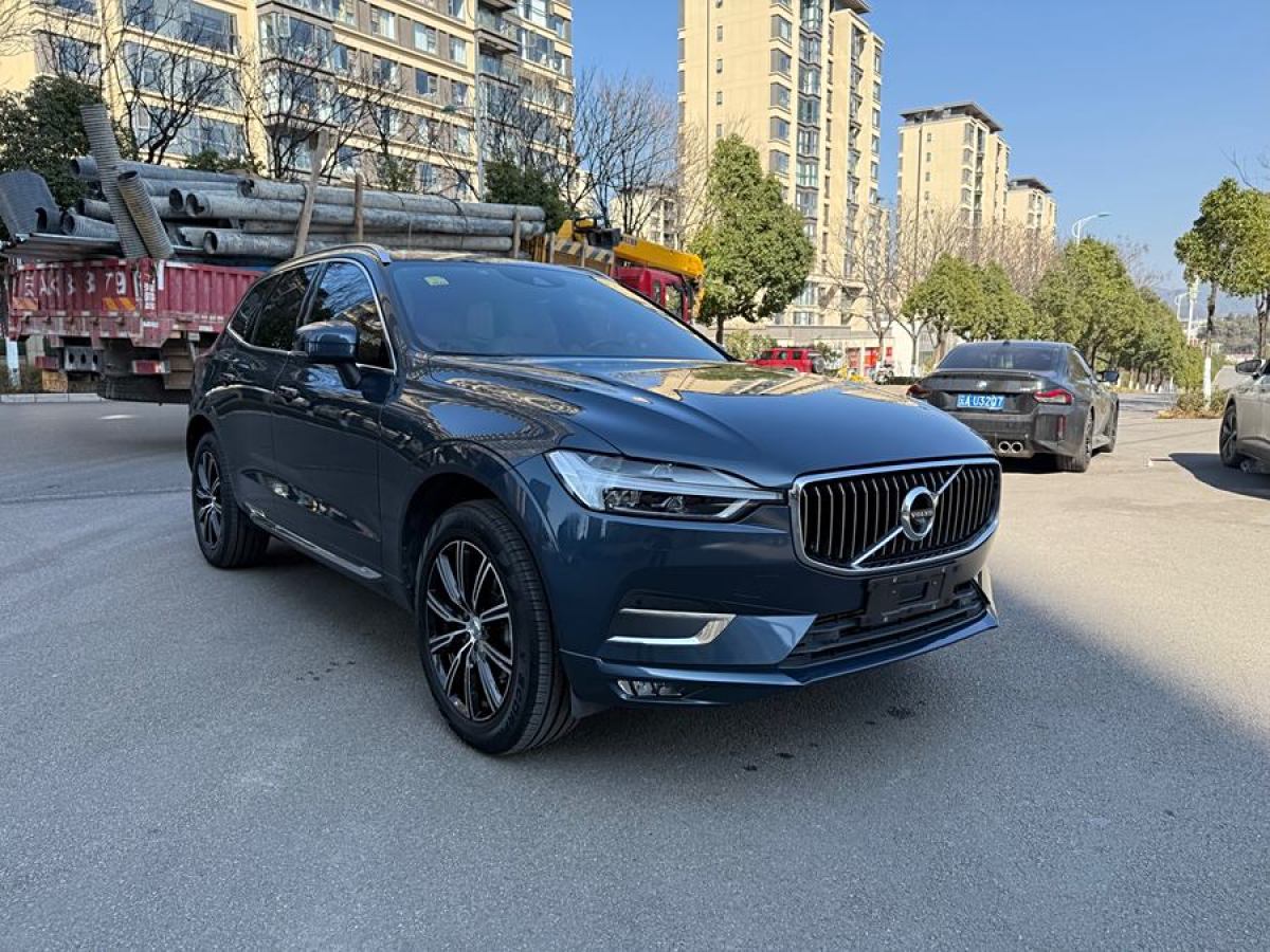 沃爾沃 XC60  2020款 T5 四驅(qū)智遠(yuǎn)運動版圖片