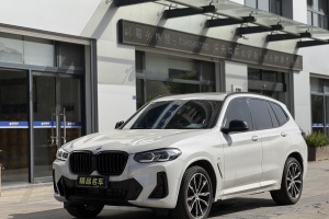 寶馬X3 寶馬 xDrive30i 領(lǐng)先型 M曜夜套裝