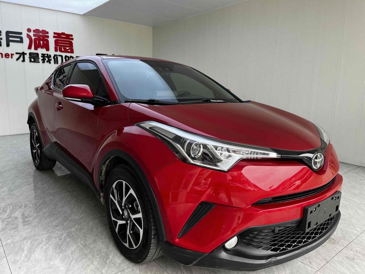 豐田 C-HR  2018款 2.0L 領(lǐng)先版 國(guó)V圖片