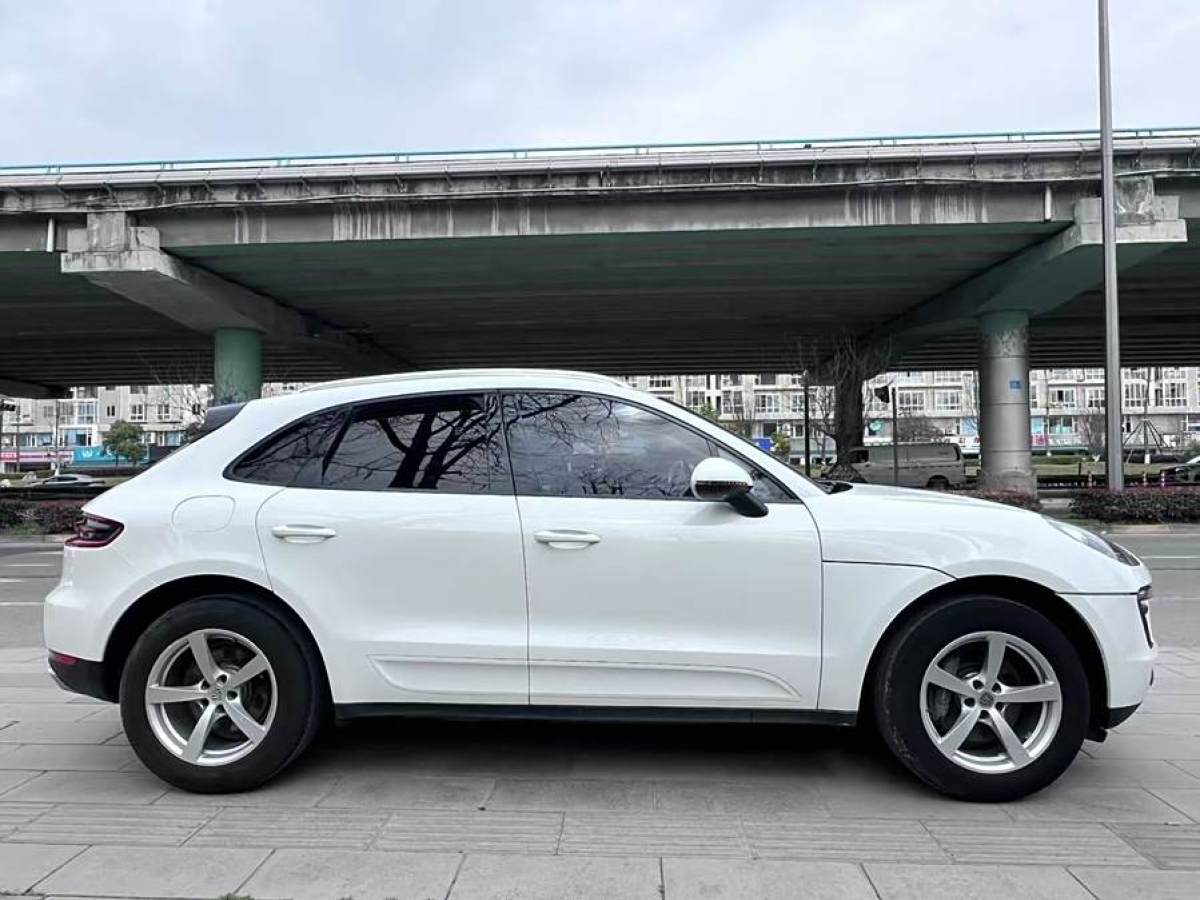 2015年1月保時捷 Macan  2014款 Macan 2.0T