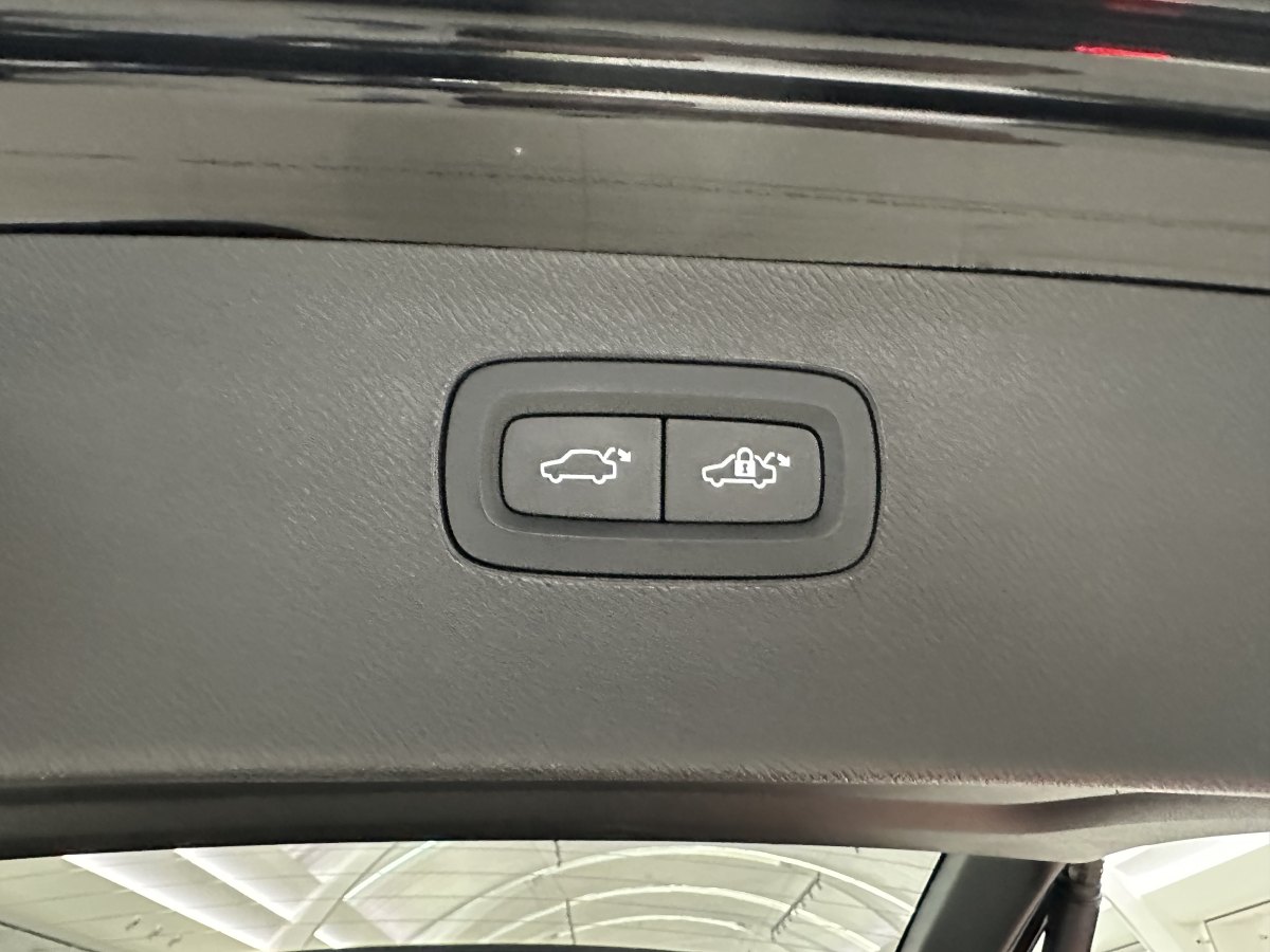沃爾沃 XC90  2024款 B6 智逸豪華版 7座圖片