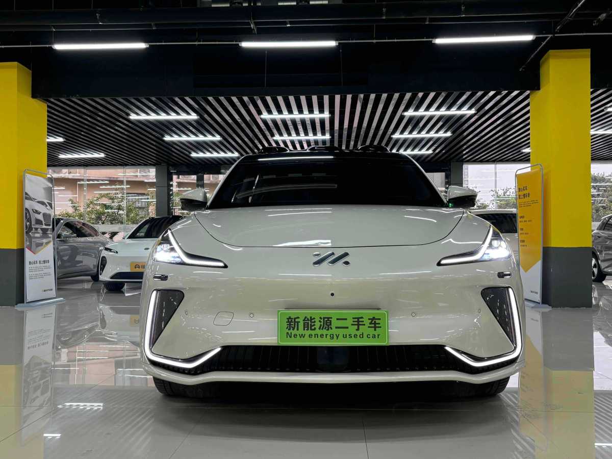 智己 智己LS7  2023款 100kWh Pro四驅版圖片