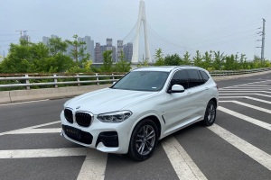 寶馬X3 寶馬 xDrive25i M運(yùn)動(dòng)套裝
