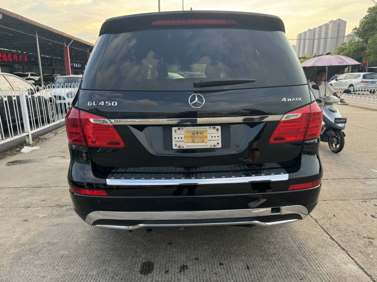 奔驰 奔驰GL级  2016款 GL450 4MATIC 3.0T 美规版图片