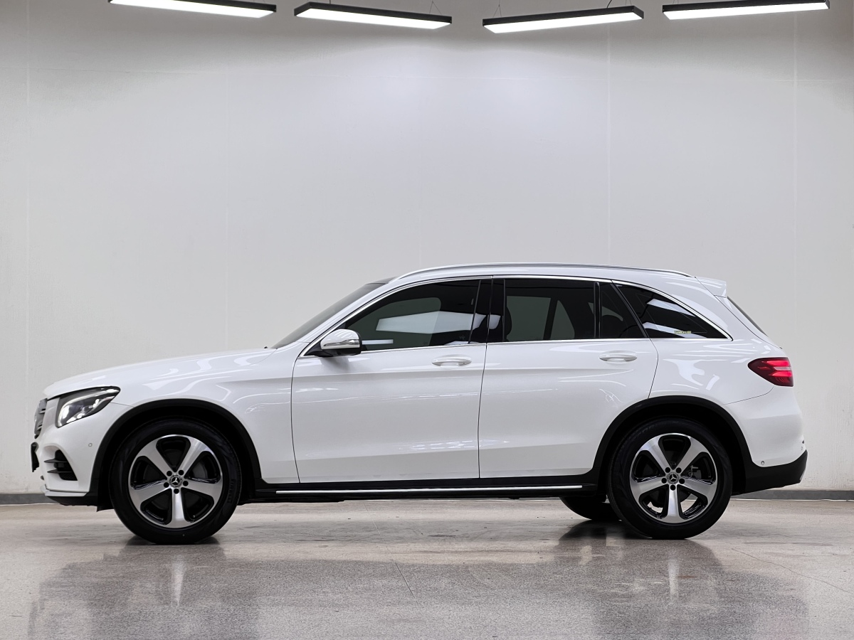 奔馳 奔馳GLC  2018款 改款 GLC 260 4MATIC 豪華型圖片
