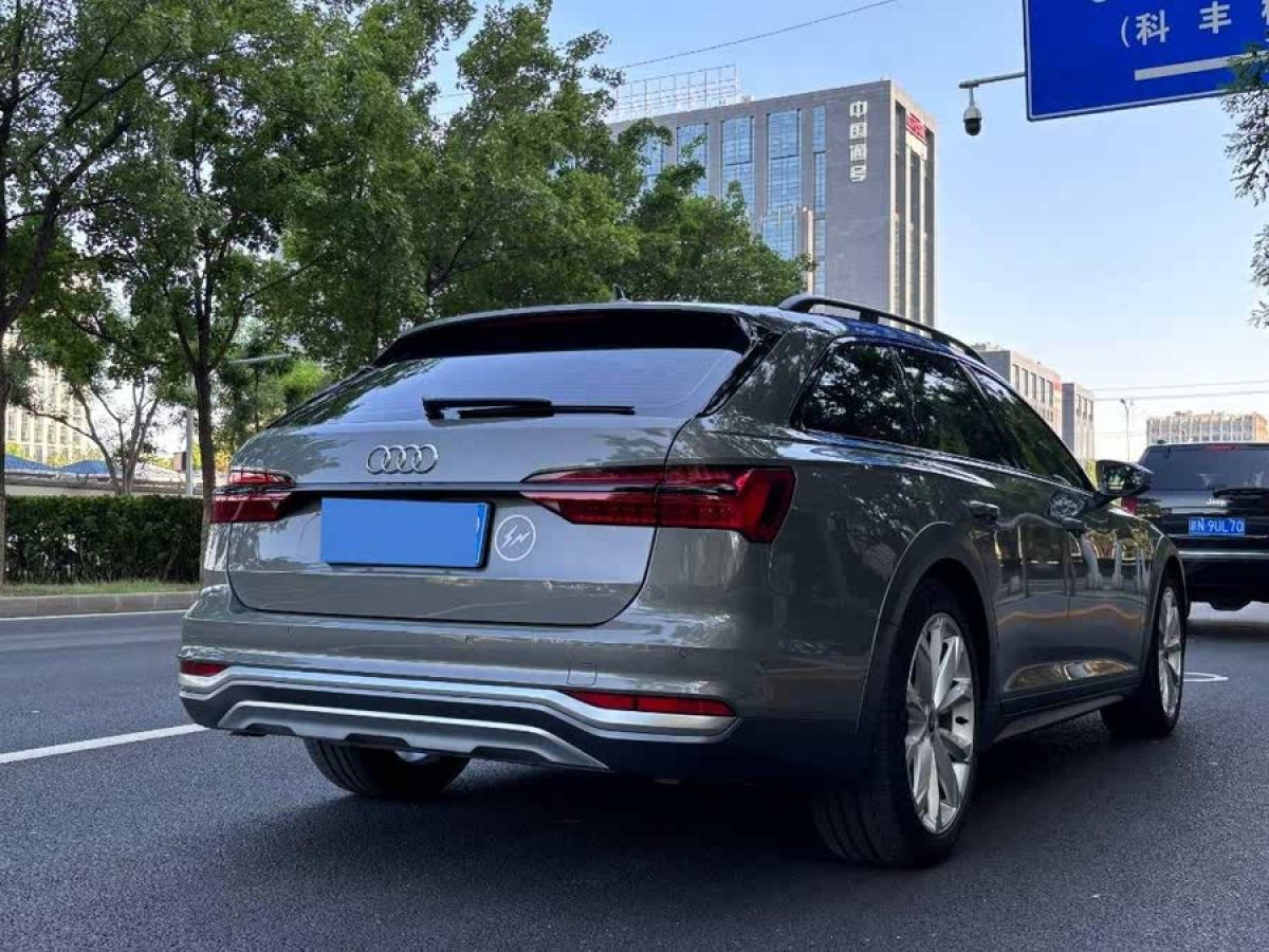 奧迪 奧迪A6  2022款 allroad quattro 探索家 55 TFSI 尊享越野型圖片