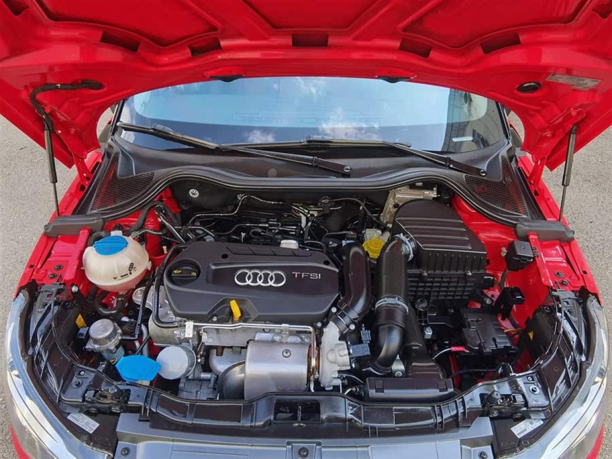 奧迪 奧迪A1  2014款 30 TFSI Sportback舒適型圖片