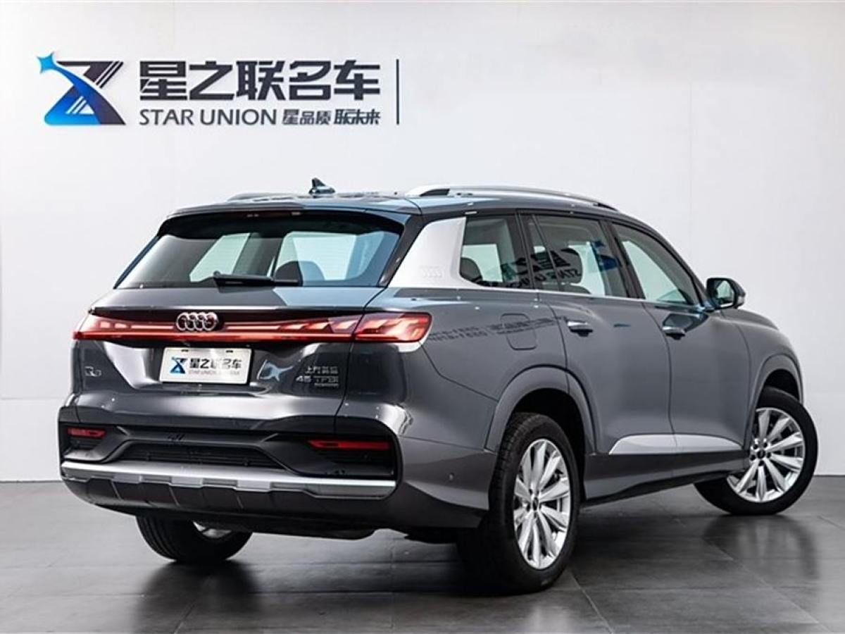 奧迪 奧迪Q6  2024款 45 TFSI quattro 齊云型 羽林套裝 7座圖片