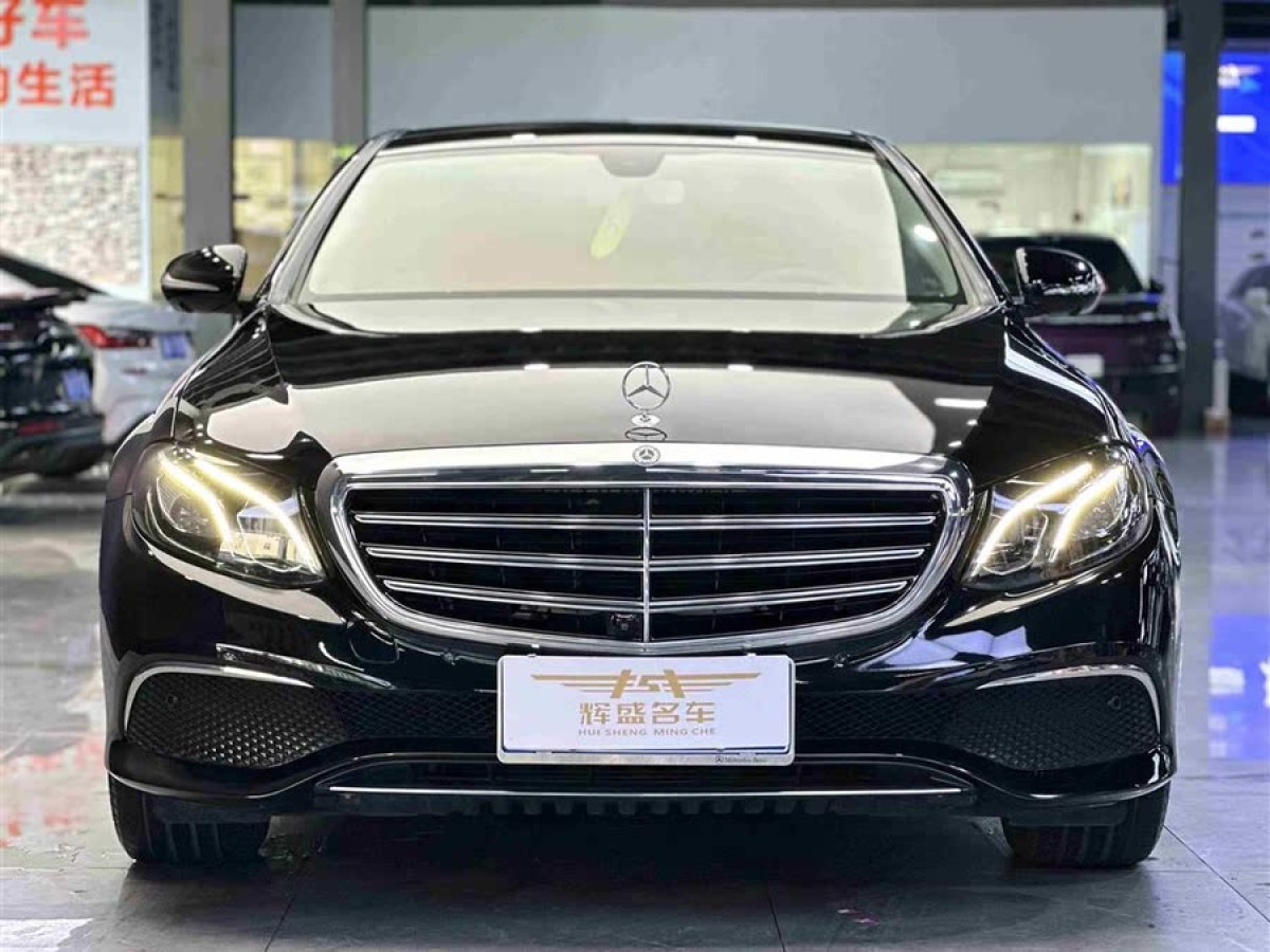 奔馳 奔馳E級(jí)  2019款 改款 E 300 L 豪華型圖片