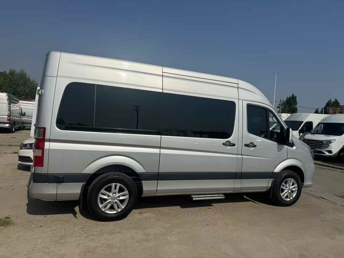 福田 圖雅諾EV  2023款 廂式運(yùn)輸車 加長(zhǎng)軸中頂 3座圖片