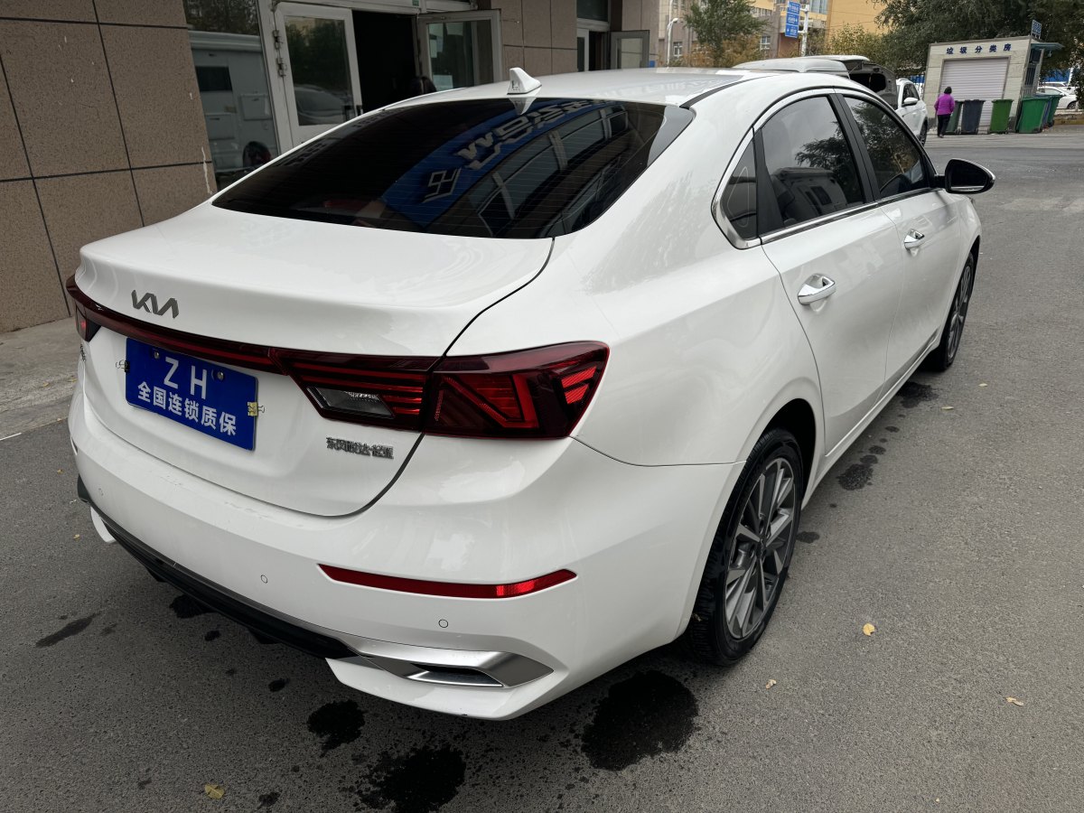 起亞 K3  2021款 改款 1.5L CVT時(shí)尚版圖片