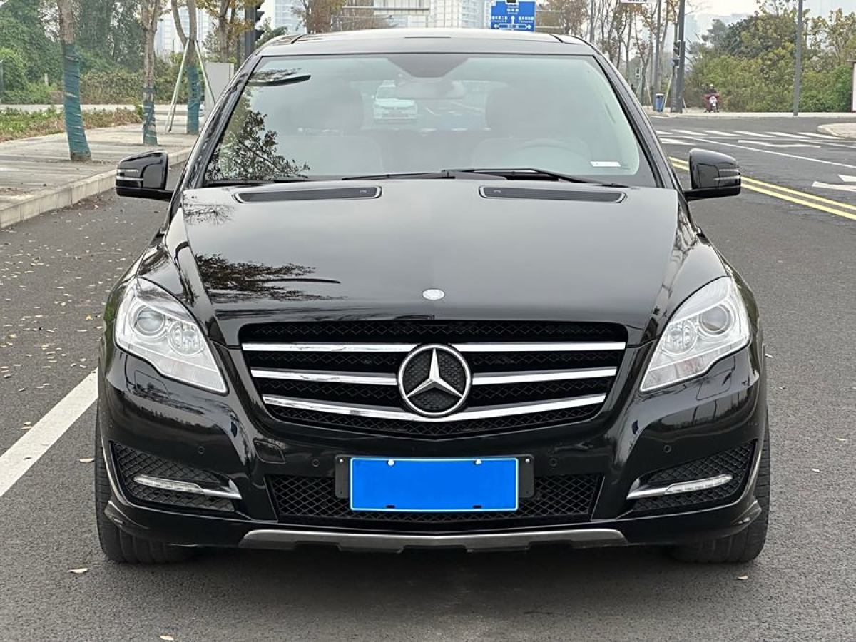 奔馳 奔馳R級(jí)  2014款 R 400 4MATIC 商務(wù)型圖片