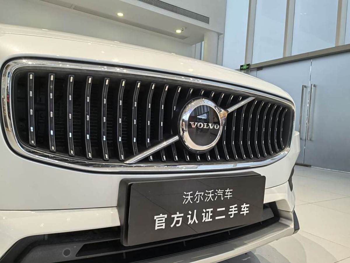 2021年6月沃爾沃 V90  2023款 Cross Country B5 AWD 智遠(yuǎn)版