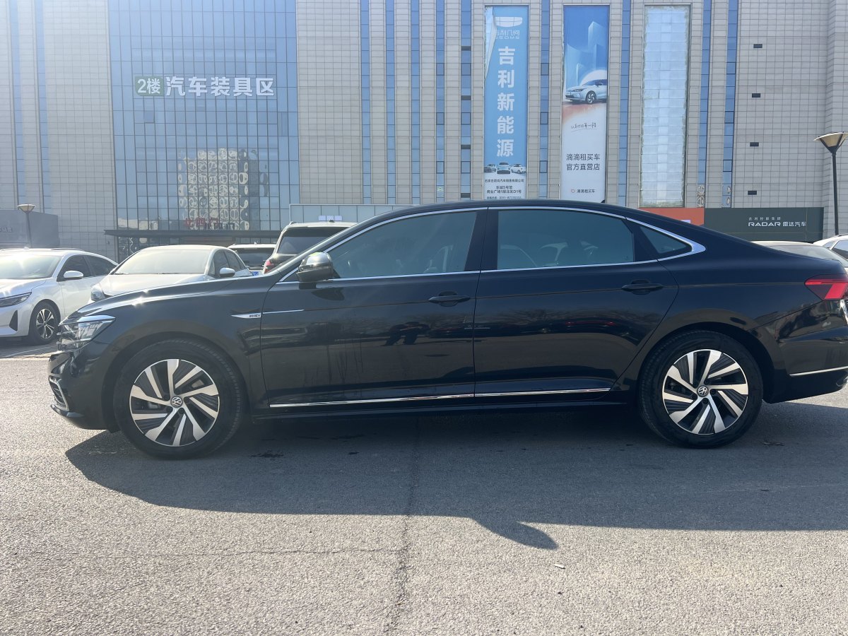 大眾 帕薩特新能源  2023款 430PHEV 混動(dòng)豪華版圖片