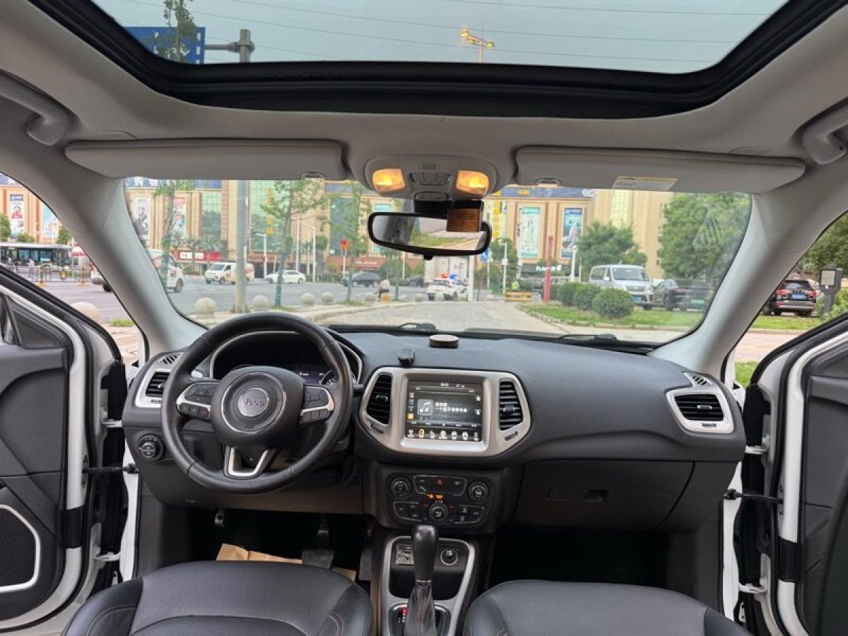 Jeep 指南者  2017款 200T 自動(dòng)家享版圖片