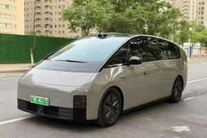 理想MEGA 理想 Max