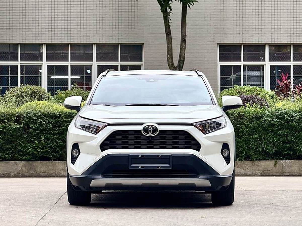 豐田 RAV4榮放  2021款 2.0L CVT兩驅(qū)風(fēng)尚版圖片