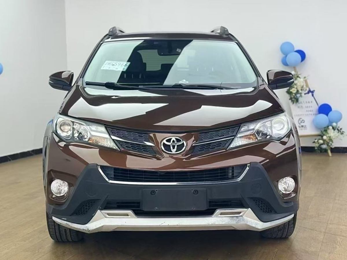 豐田 RAV4榮放  2015款 2.0L CVT四驅(qū)新銳版圖片