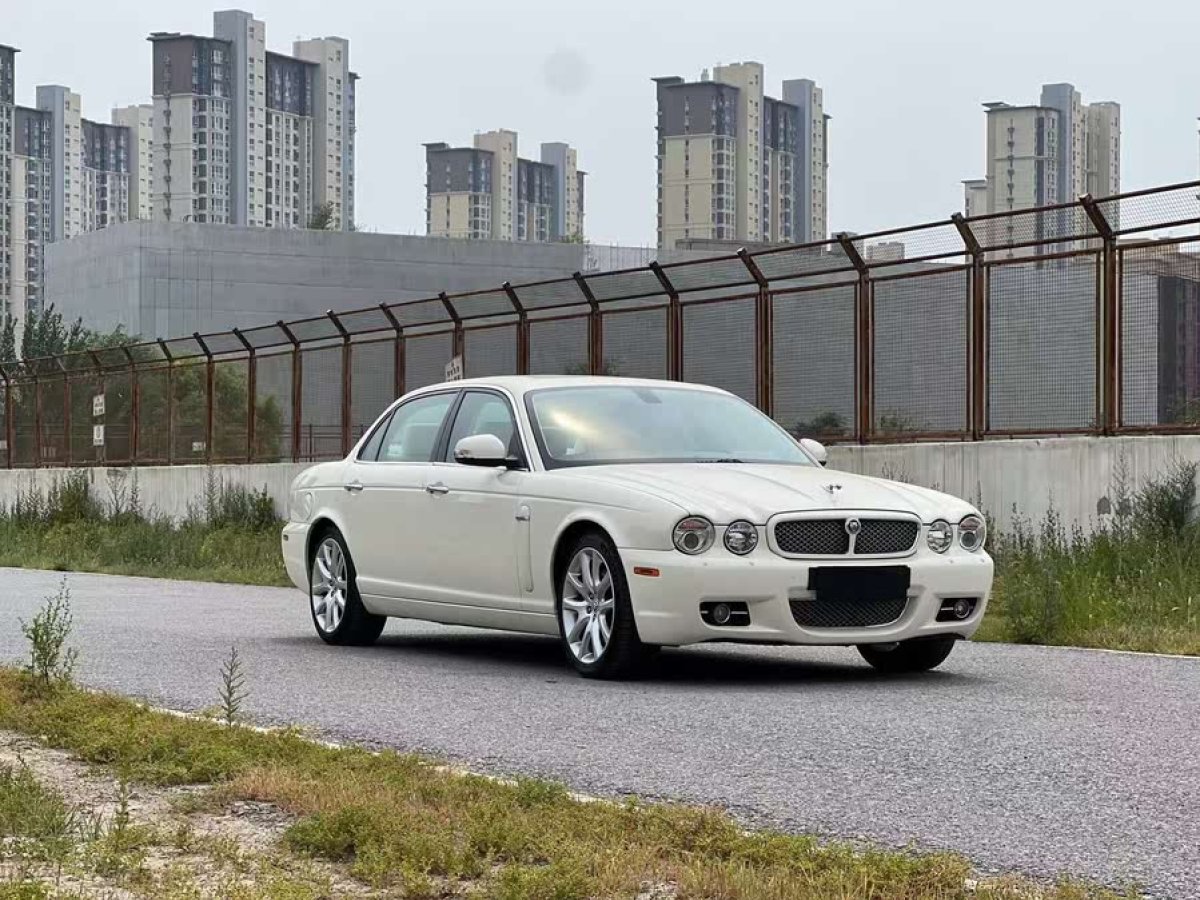 捷豹 XJ  2007款 XJ6L 3.0皇家加長版圖片