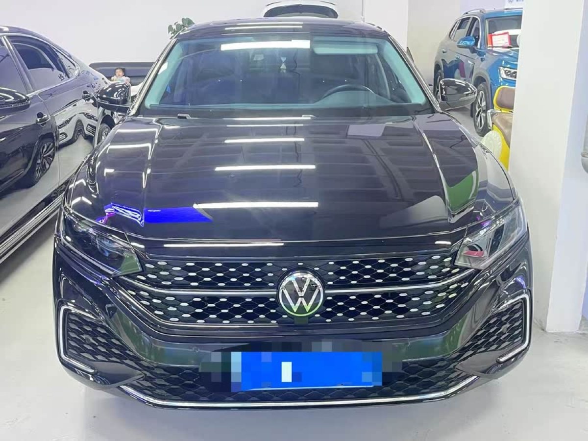 大眾 帕薩特  2022款 330TSI 尊貴版圖片
