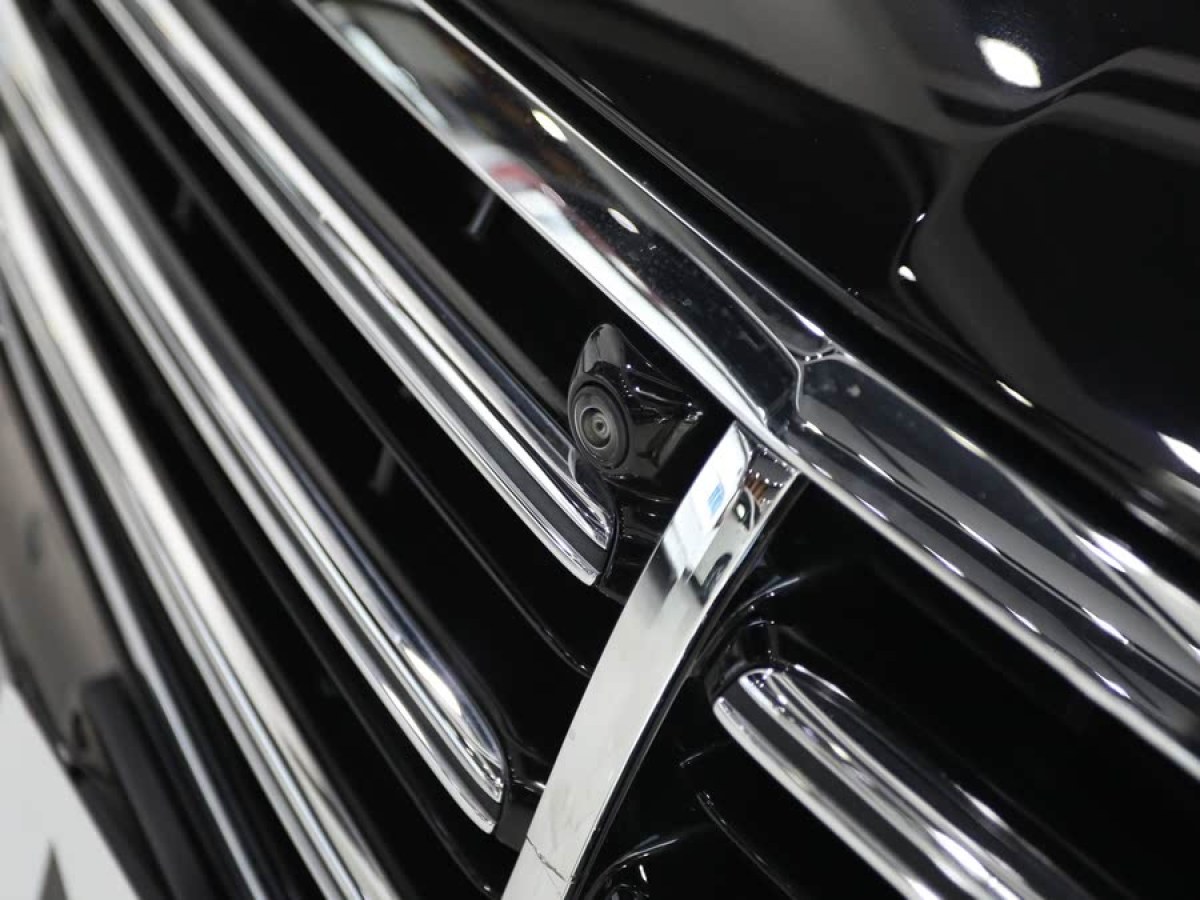 奔馳 奔馳E級(jí)  2023款 改款 E 300 L 豪華型圖片