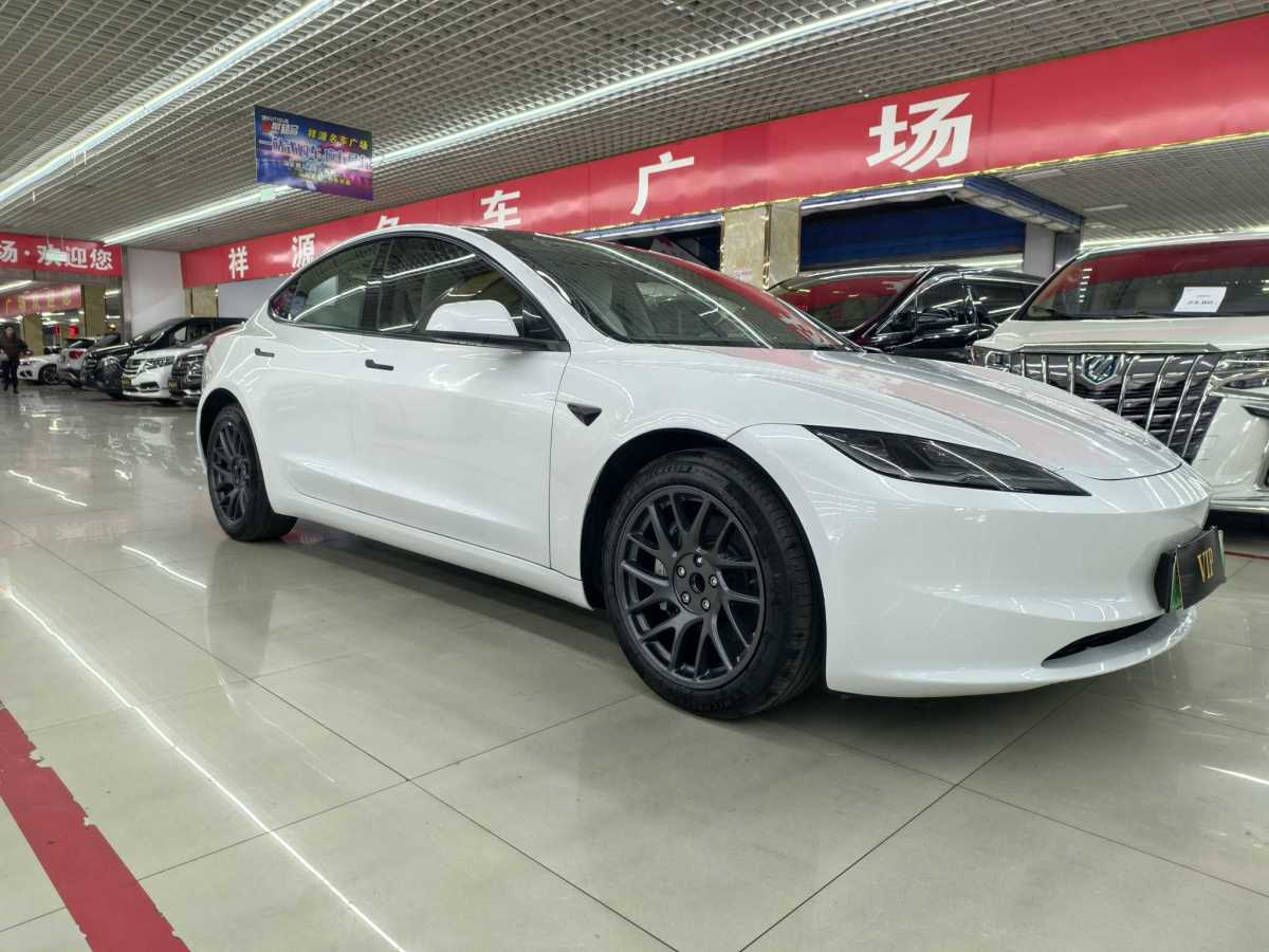 特斯拉 Model 3  2023款 煥新版 后輪驅(qū)動圖片