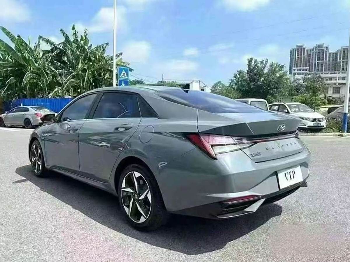 現(xiàn)代 伊蘭特  2021款 1.5L LUX尊貴版圖片