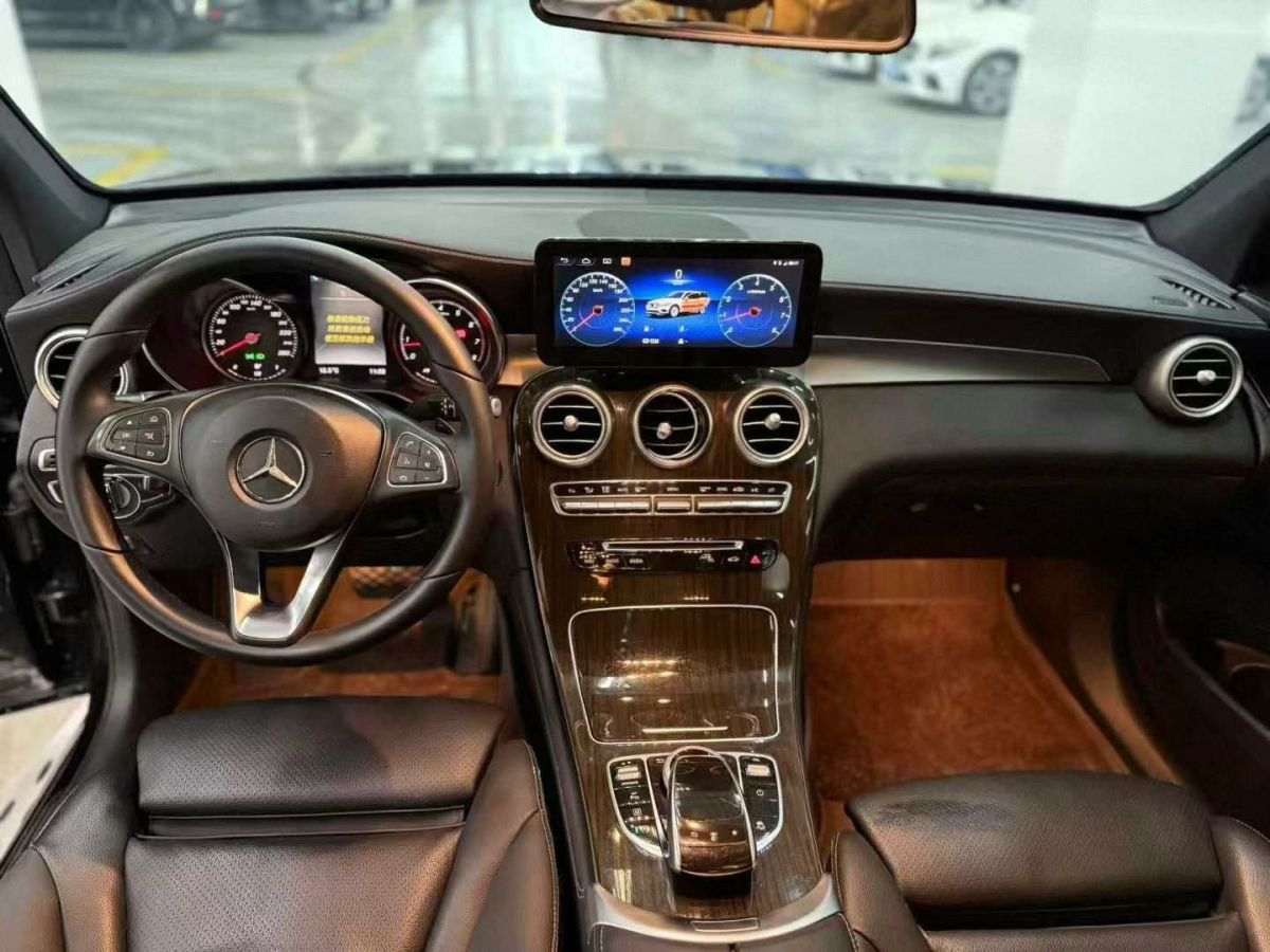 奔馳 奔馳GLE  2019款 GLE 400 4MATIC 臻藏版(特殊配置)圖片