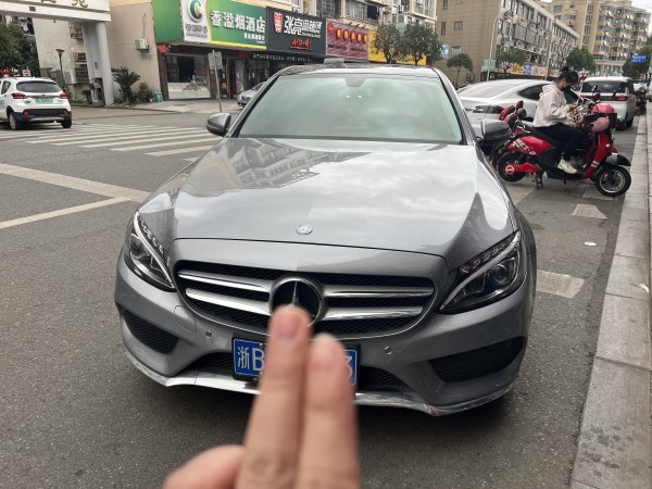 奔驰 奔驰C级  2015款 改款 C 200 L 运动型