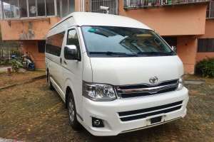 HIACE 丰田 2.7L自动标准版13座