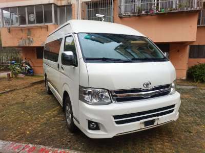 2012年12月 豐田 HIACE(進(jìn)口) 2.7L自動(dòng)標(biāo)準(zhǔn)版13座圖片