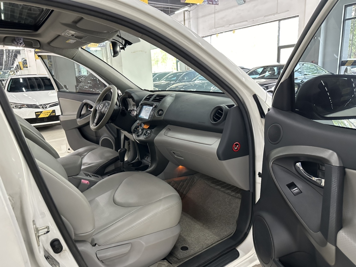 豐田 RAV4榮放  2009款 2.4L 自動豪華版圖片