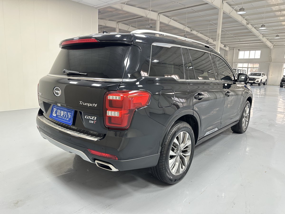 廣汽傳祺 GS8  2017款 320T 兩驅(qū)豪華智聯(lián)版圖片