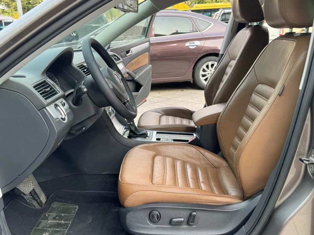 大眾 帕薩特  2014款 1.8TSI DSG御尊版圖片