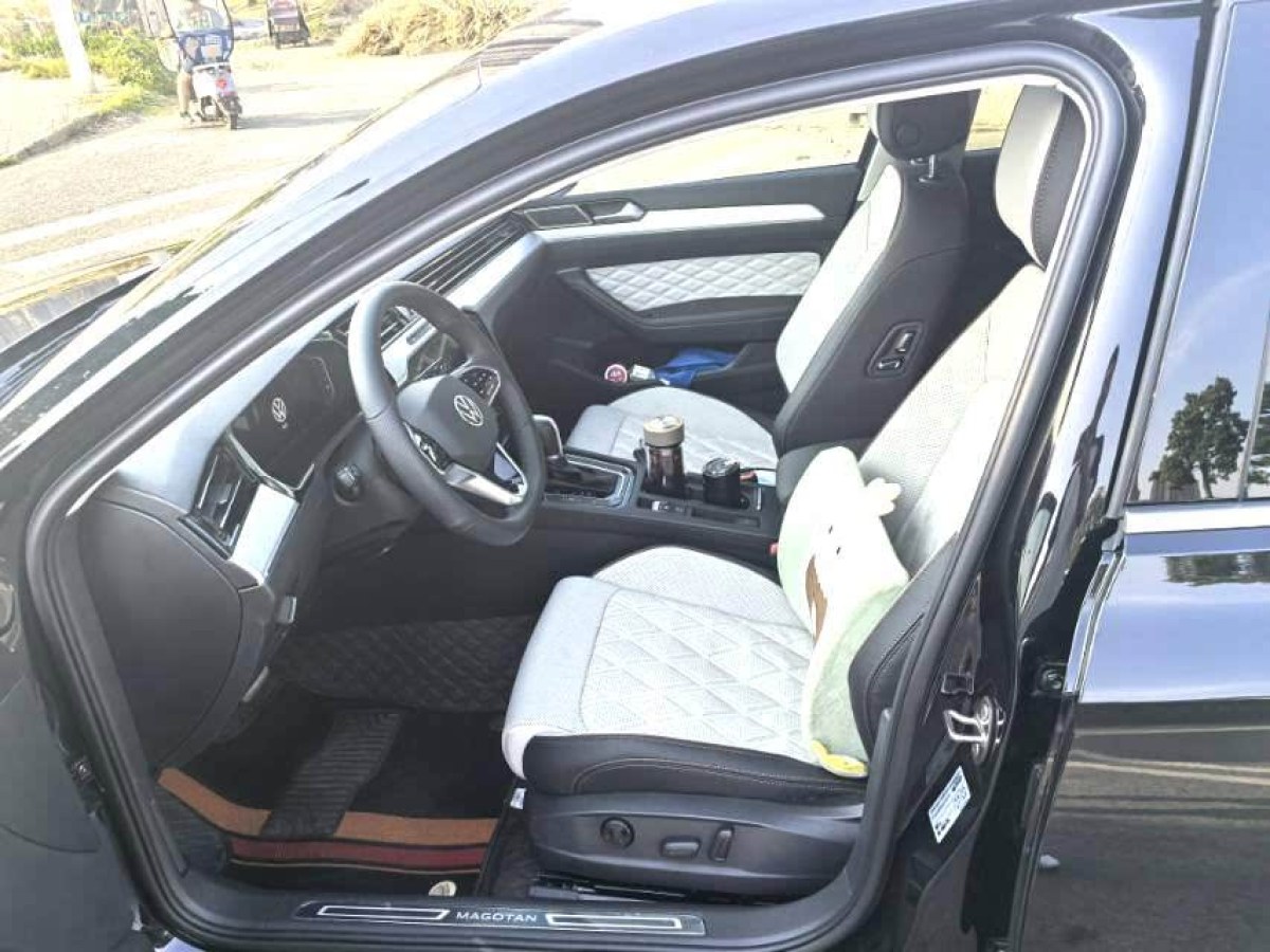 大眾 邁騰  2023款 200萬輛紀(jì)念版 330TSI DSG豪華型圖片