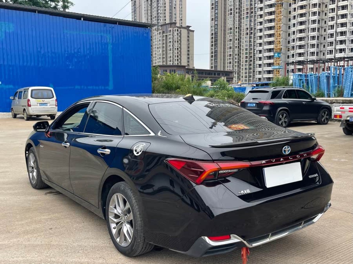 豐田 亞洲龍  2019款 雙擎 2.5L 豪華版 國(guó)V圖片