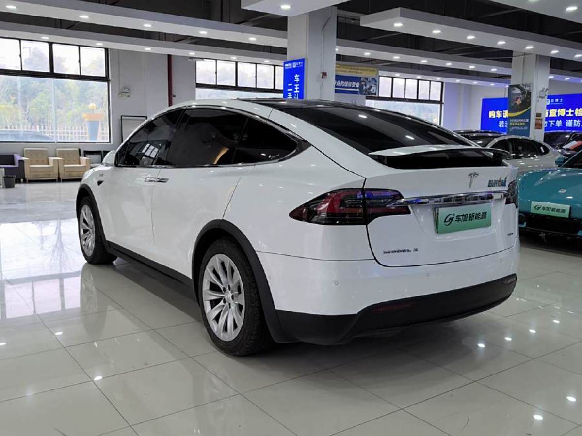 特斯拉 Model X  2017款 Model X 100D 長(zhǎng)續(xù)航版圖片