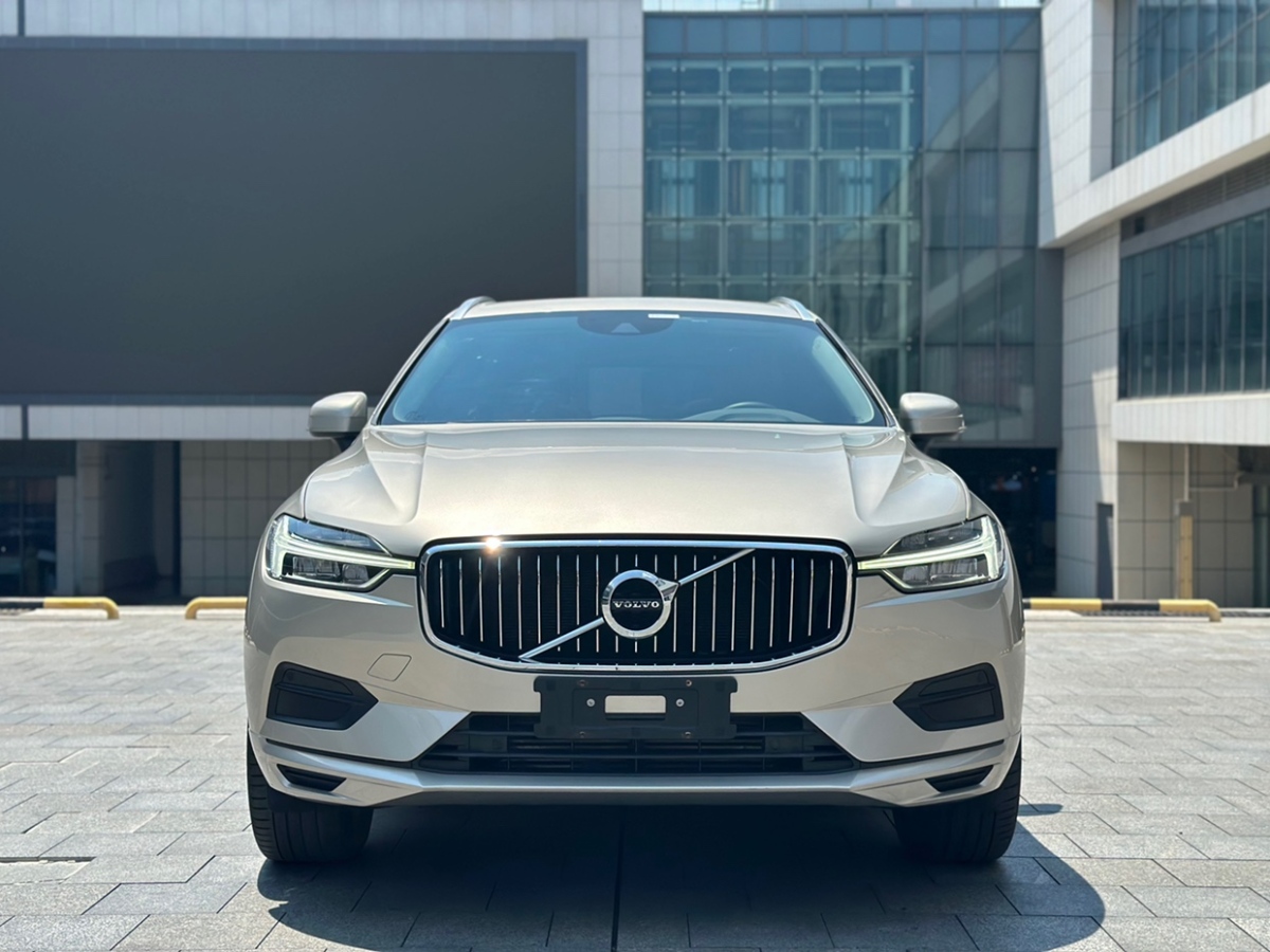 沃尔沃 XC60  2019款 T5 四驱智逸版图片