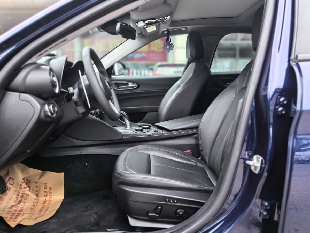 2019年3月阿尔法·罗密欧 Giulia  2017款 2.0T 280HP 豪华版