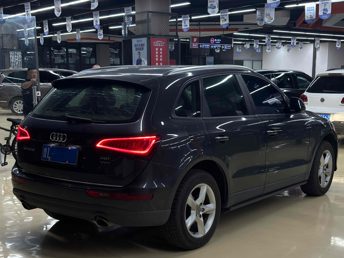 奧迪 奧迪Q5  2016款 Q5 Hybrid 2.0T FSI 美規(guī)版圖片