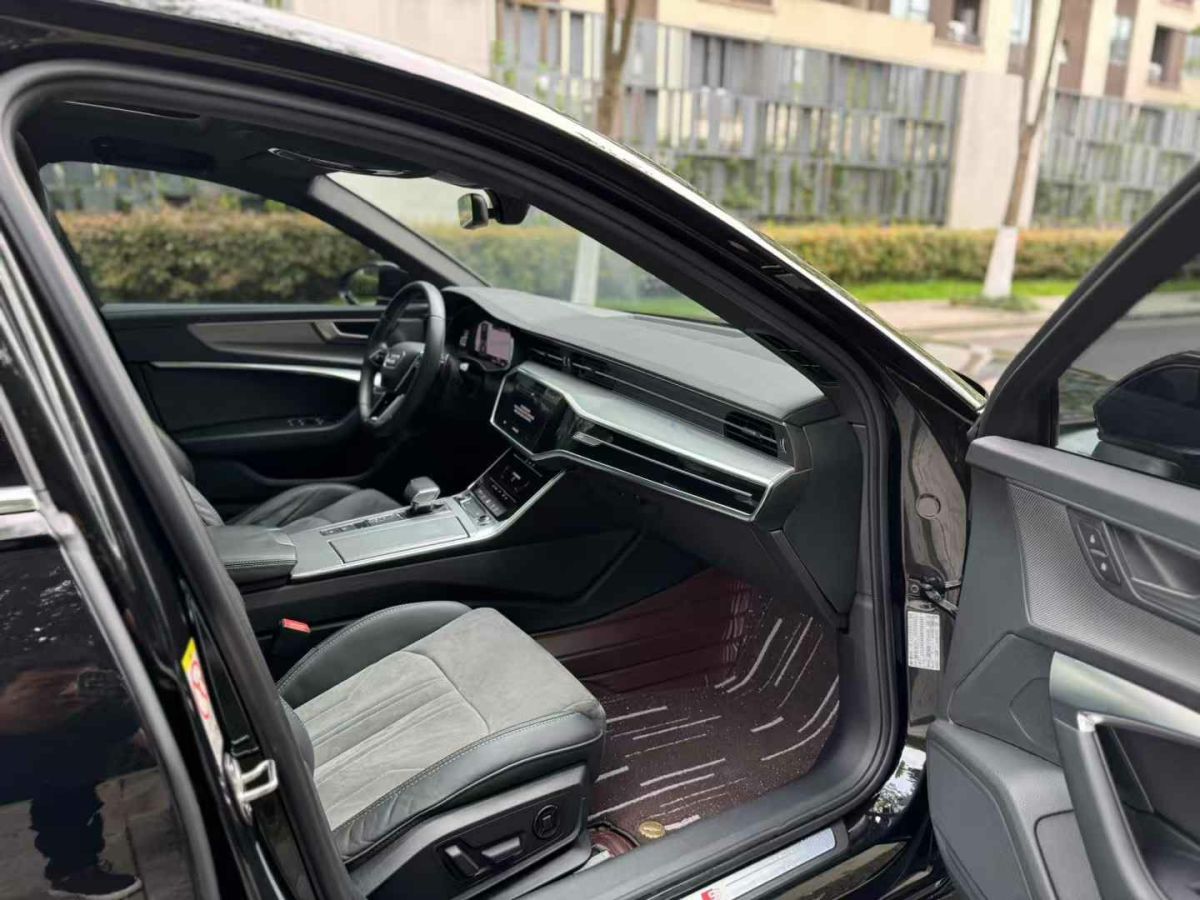 奧迪 奧迪A6L  2021款 45 TFSI 進(jìn)享人生版圖片