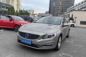 S60 沃尔沃 S60L T5 2.0T 智驭版