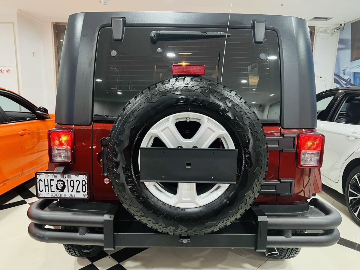 Jeep 牧馬人  2008款 3.8L Sahara 四門版圖片