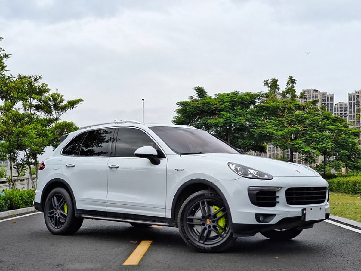 2017年3月保時捷 Cayenne新能源  2016款 Cayenne S E-Hybrid 3.0T