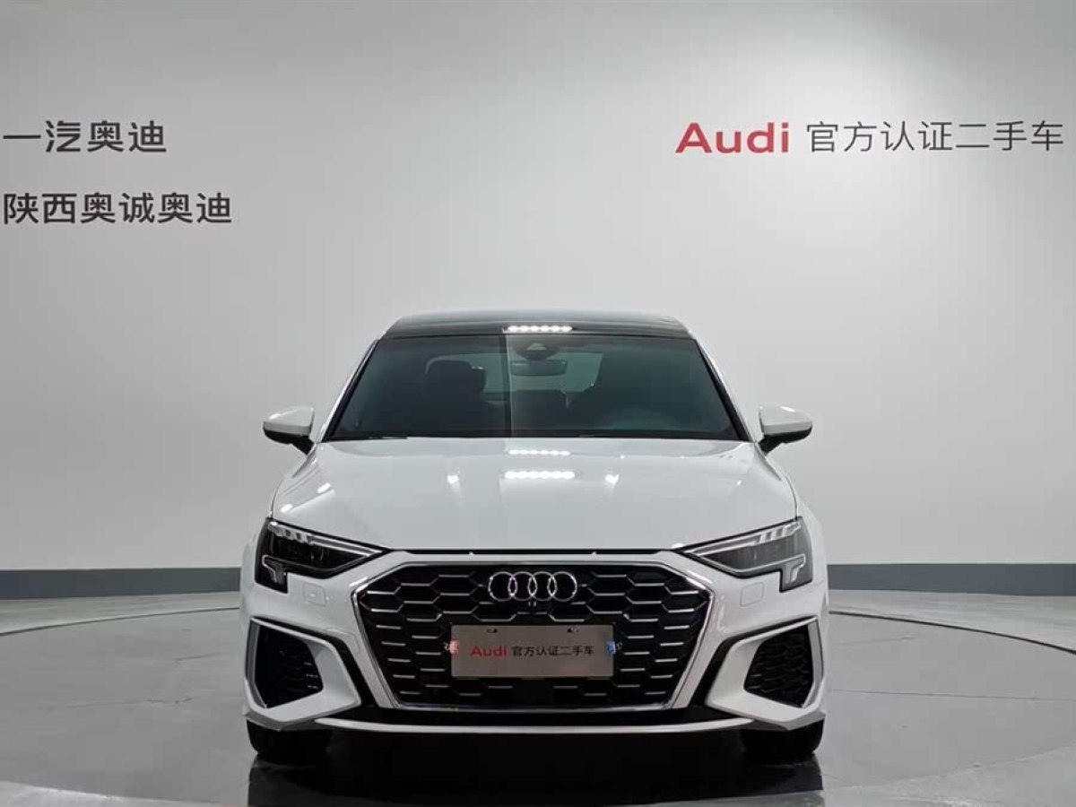 奧迪 奧迪A3  2022款 A3L Limousine 35 TFSI 時(shí)尚運(yùn)動(dòng)型圖片