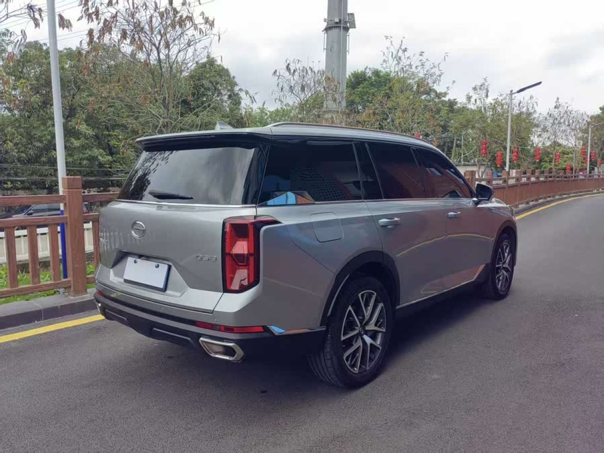 廣汽傳祺 GS8  2022款 領航系列 2.0TGDI 兩驅豪華智聯(lián)版（七座）圖片