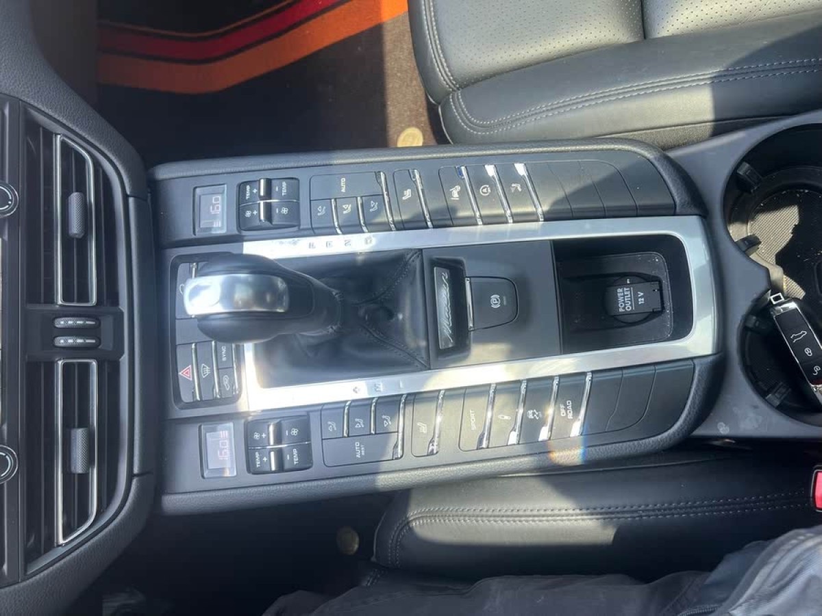 保時(shí)捷 Macan  2021款 Macan 2.0T圖片