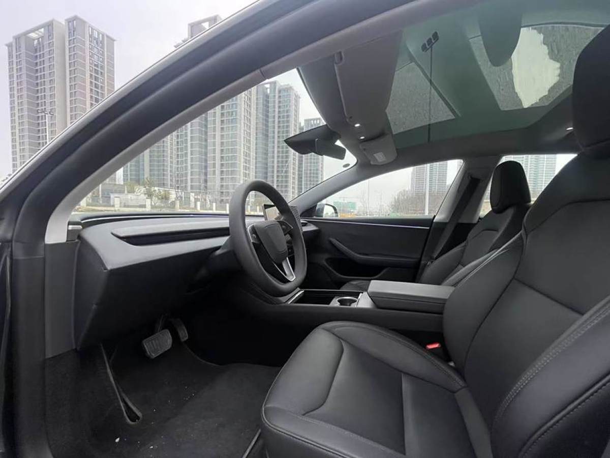 特斯拉 Model Y  2023款 后輪驅(qū)動(dòng)版圖片