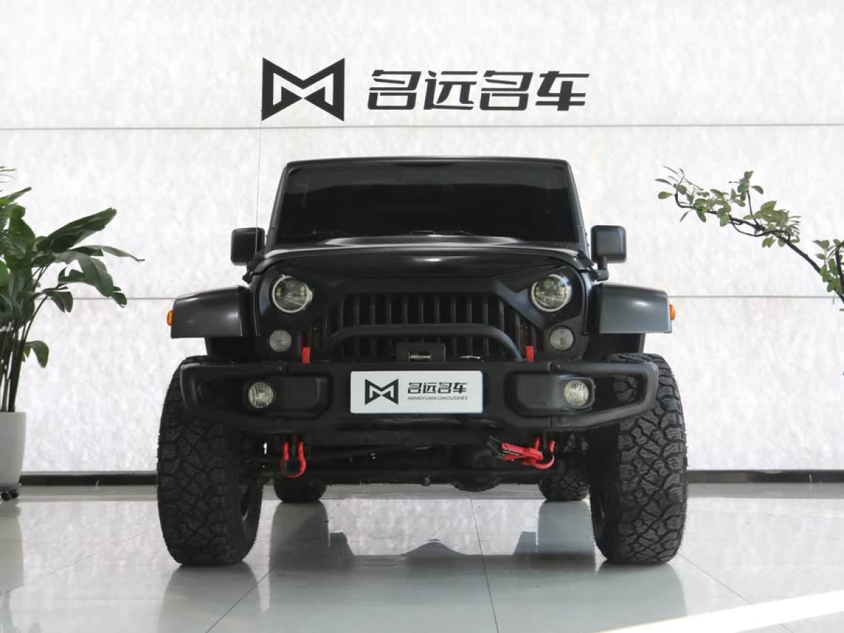 Jeep 牧馬人  2017款 3.0L Sahara 四門舒享版圖片