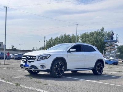 2017年12月 奔馳 奔馳GLA GLA 220 4MATIC 時尚型圖片